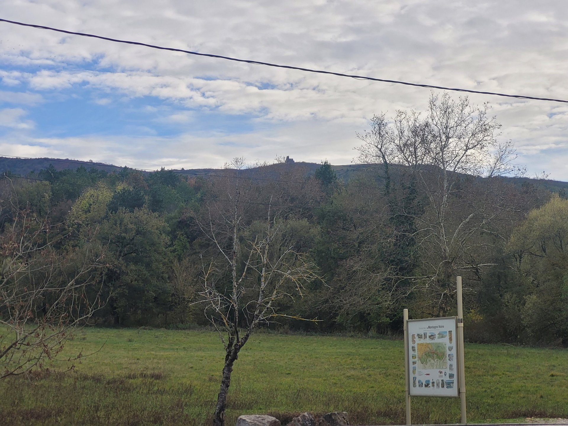 La Capelette vue devant le Monastère d'En calcat à l'entrée de Dourgné
