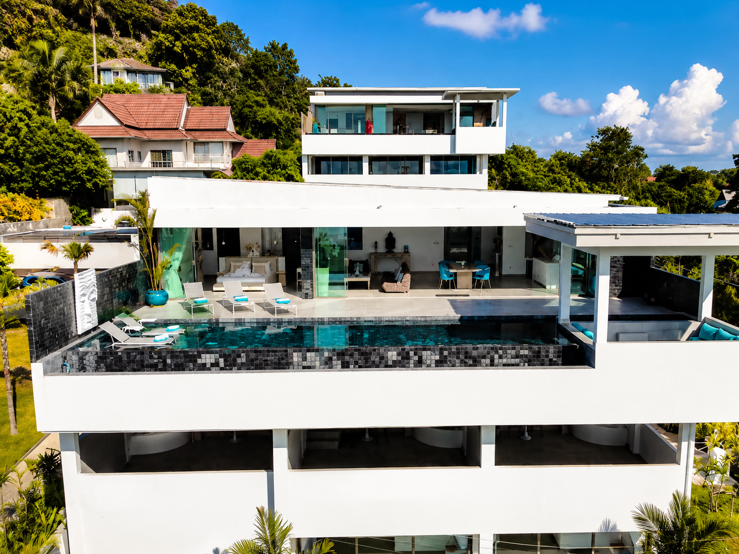 villa bardi-koh samui mangement