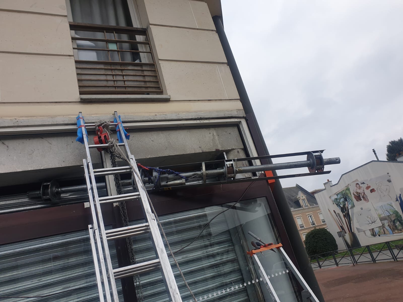   reparation rideau metalique 75019