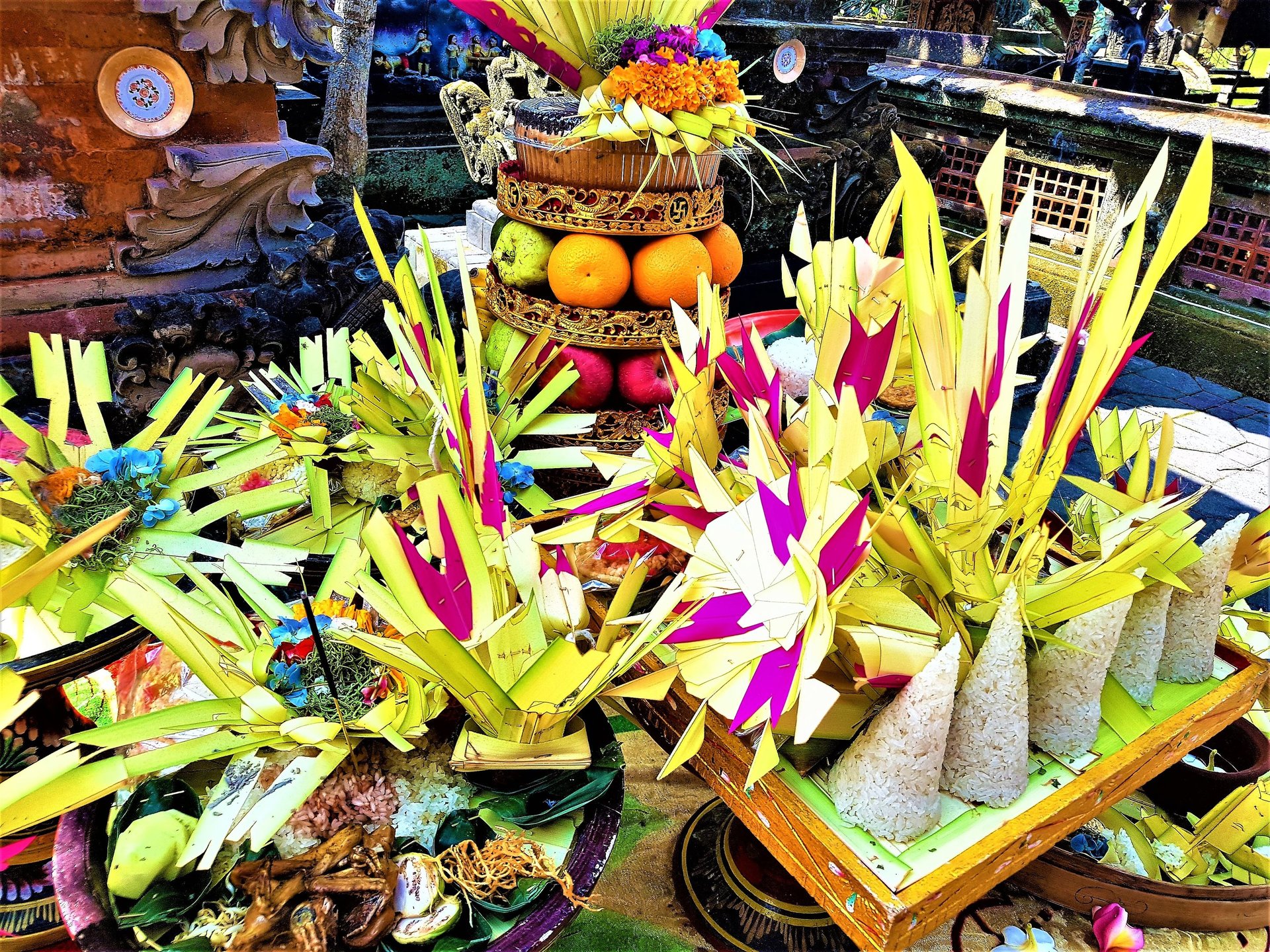 canang sari - ofiary dla bogów i demonów