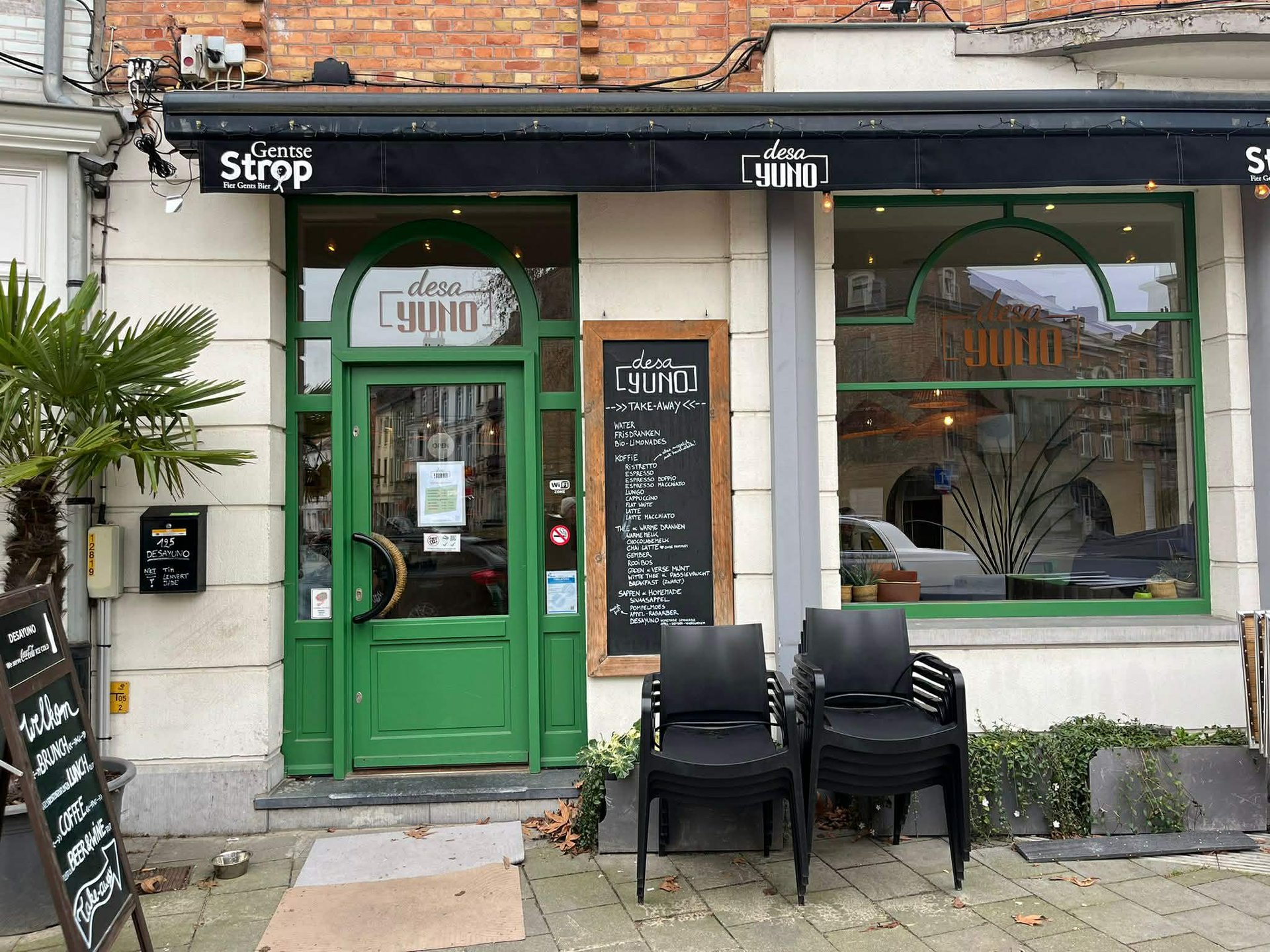 Foto van de gezellige ontbijt-en lunchbar Desayuno in Gent