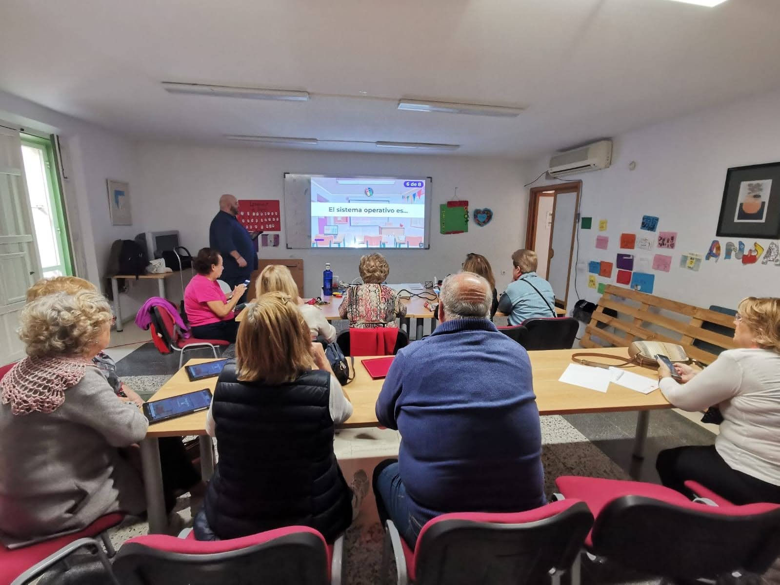 Taller Móviles Mayores #SomosBarrio