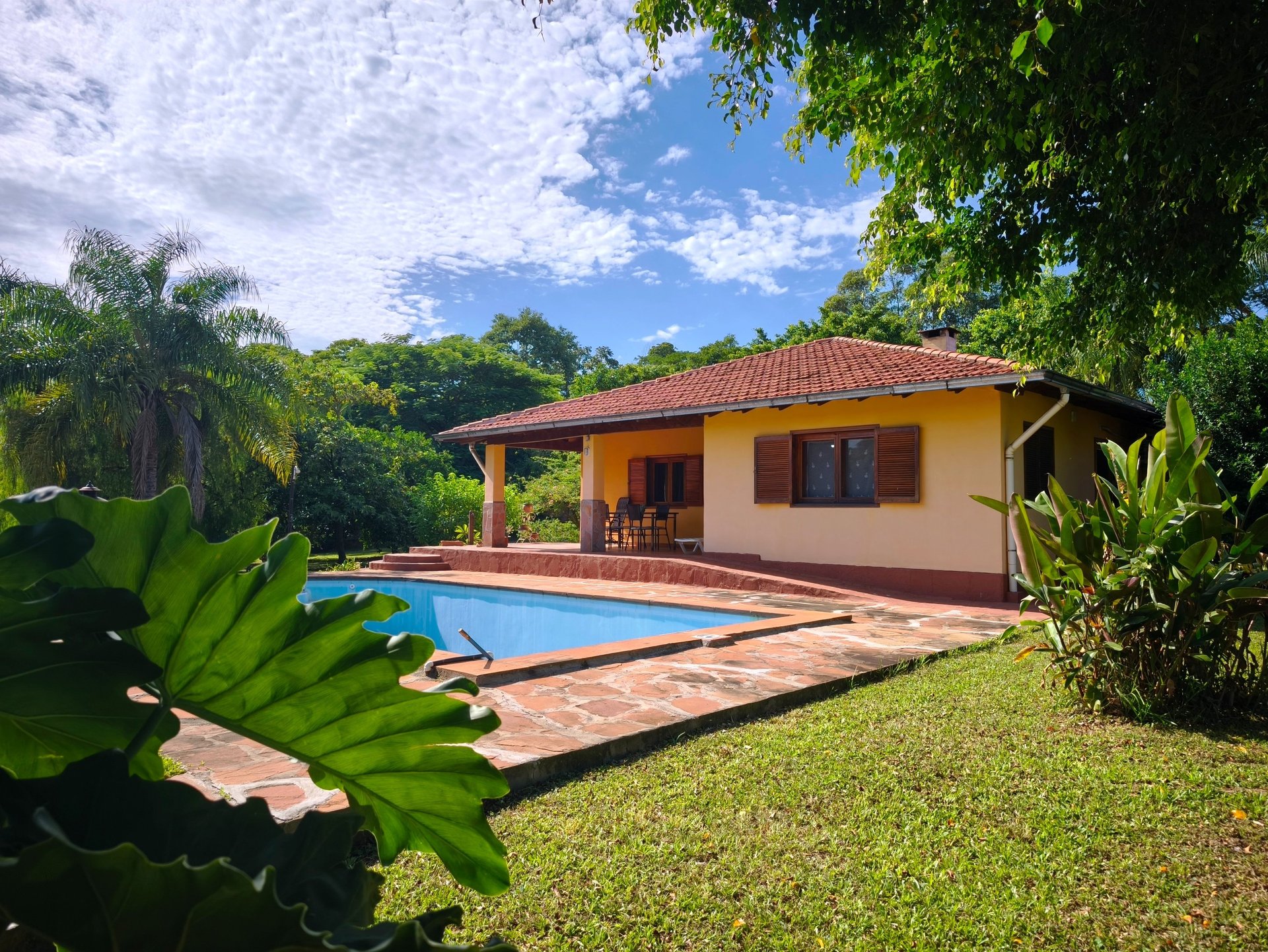 Wohnhaus mit Pool zentral in Planta Urbana , Independencia