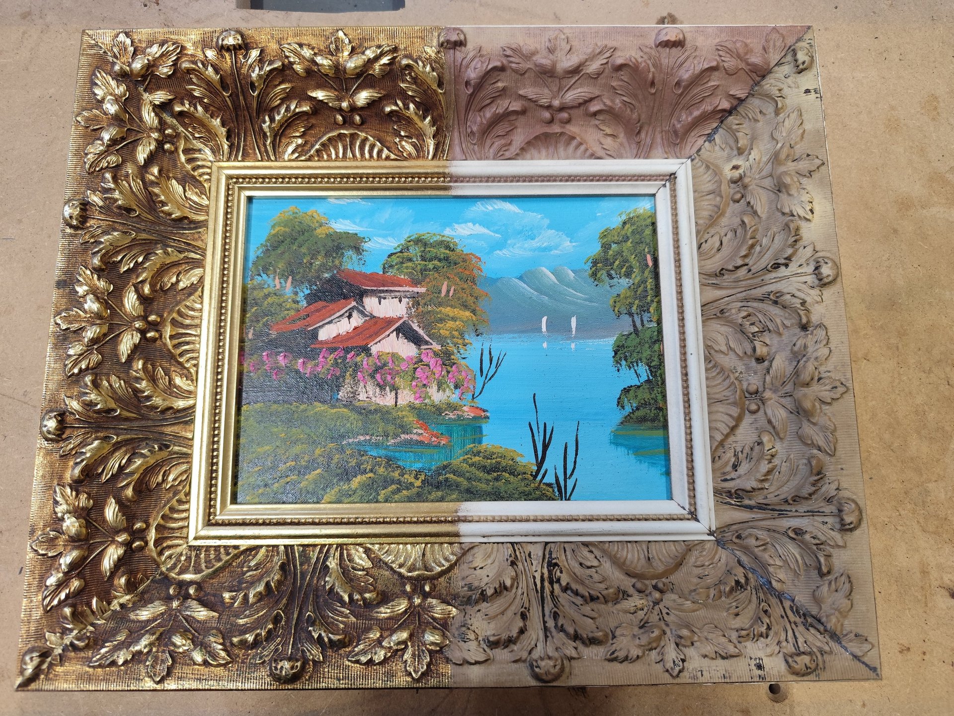 Goldlegierung entfernen von Gipsrahmen.