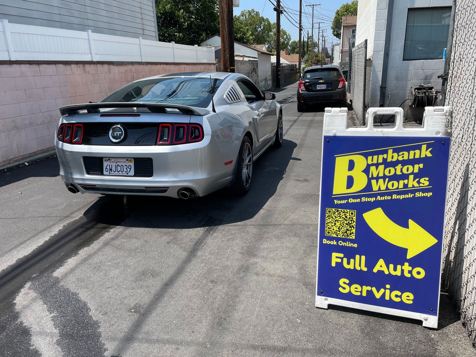 Ford repair shop Burbank