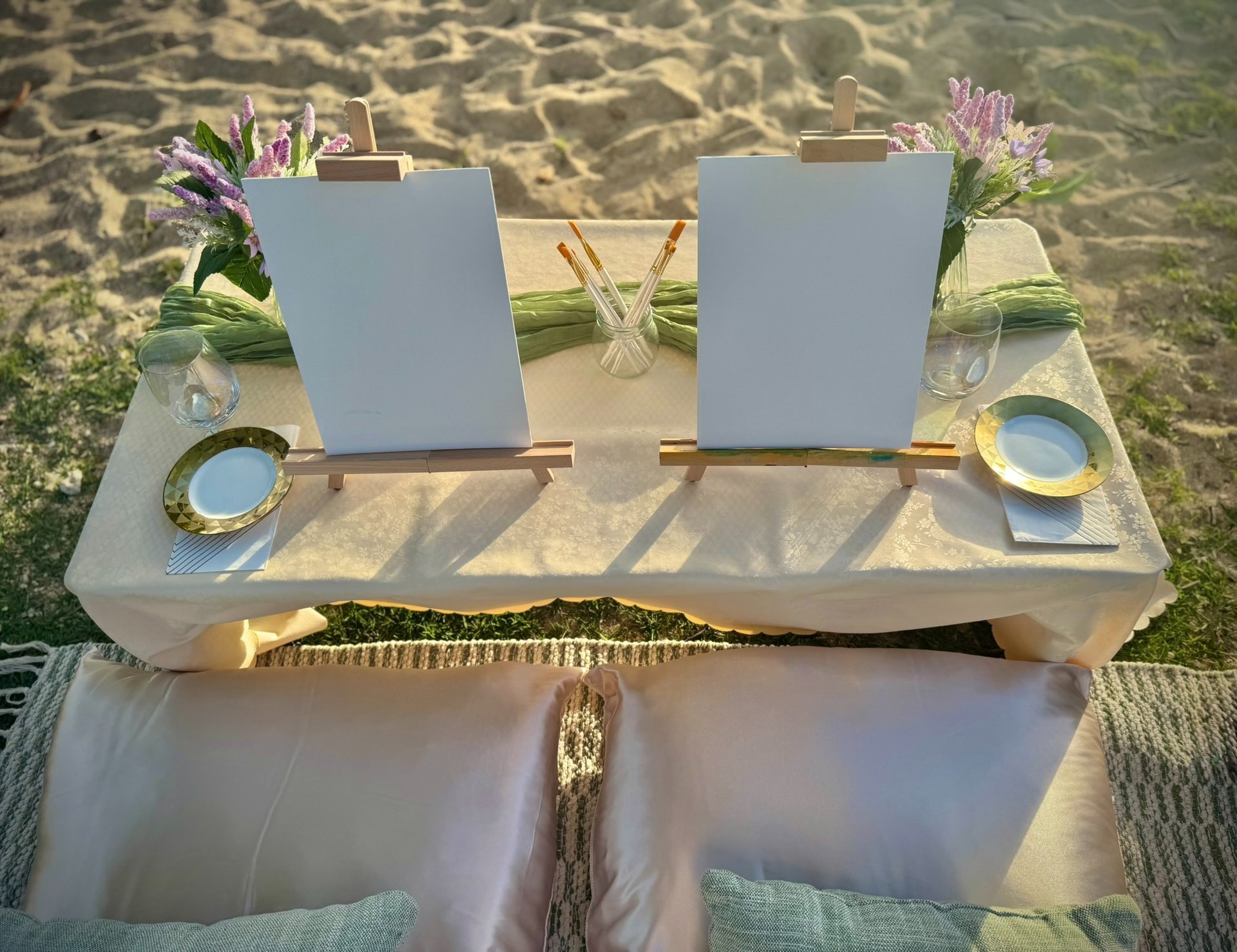 painting on the beach in Honolulu, Hawaii