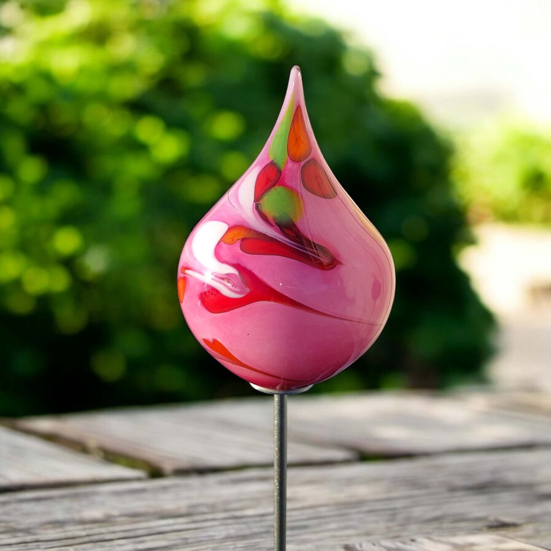 Ankes glaskulor till trädgård som trädgårdsdekoration