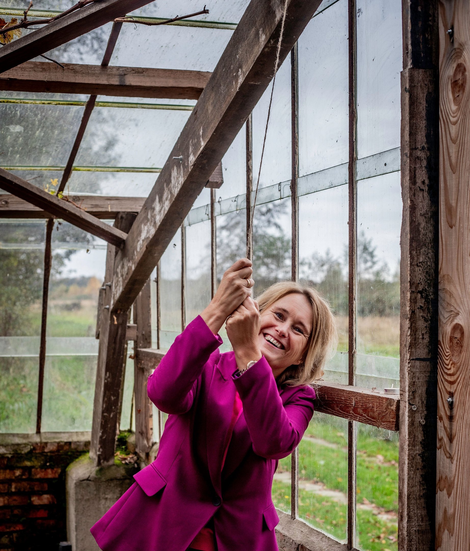 Esther van Wageningen begeleidt deelnemers tijdens de Rappe Rheset, een kort traject van Rheset voor het verminderen van stre