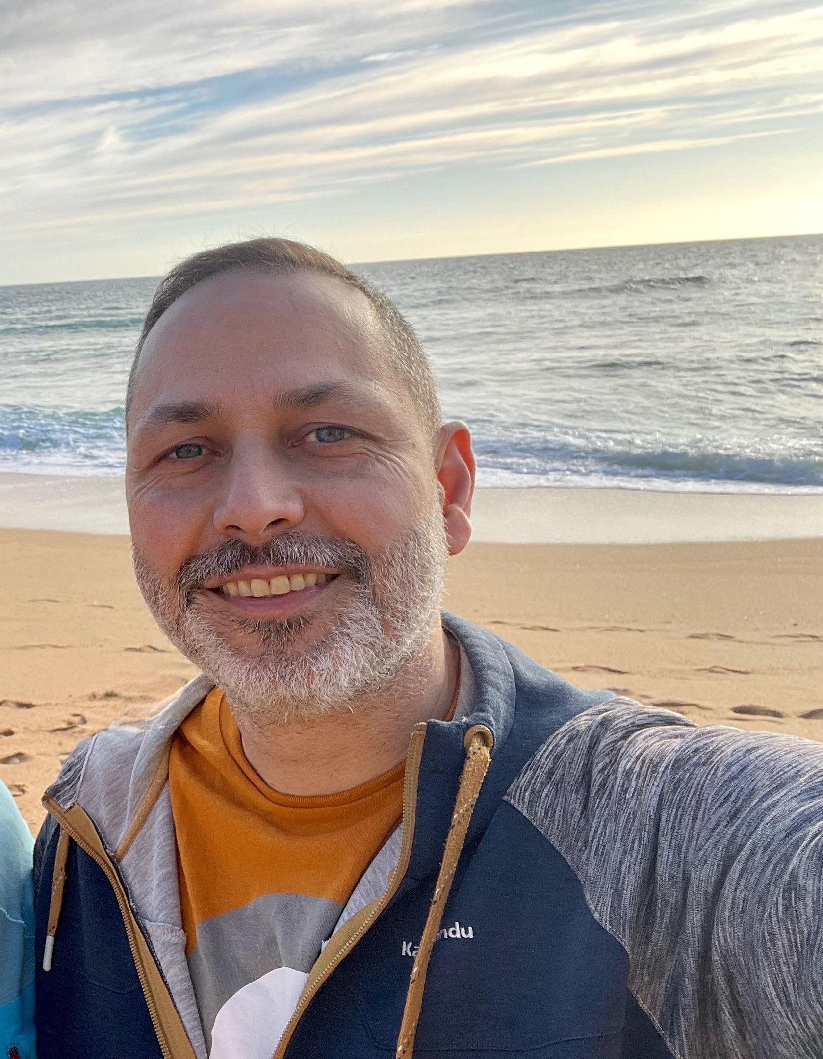 Photo of Luís with the sea behind