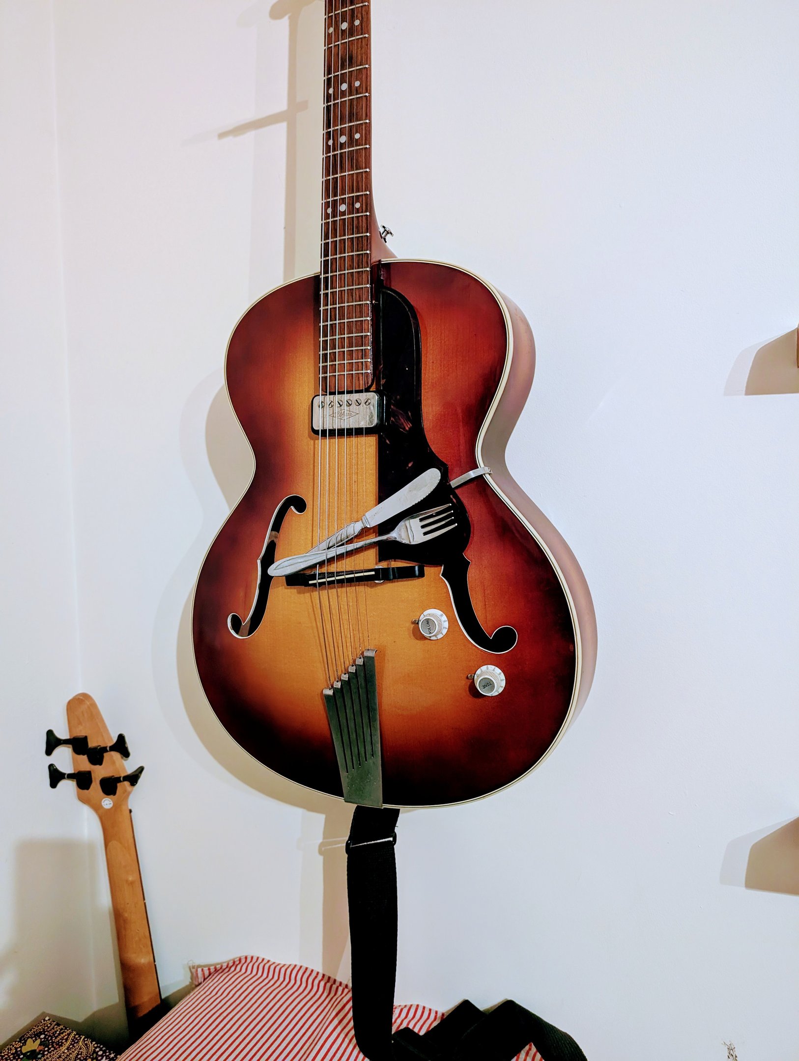 FIne Food and Live Music in unique locations. Pop-up restaraunt