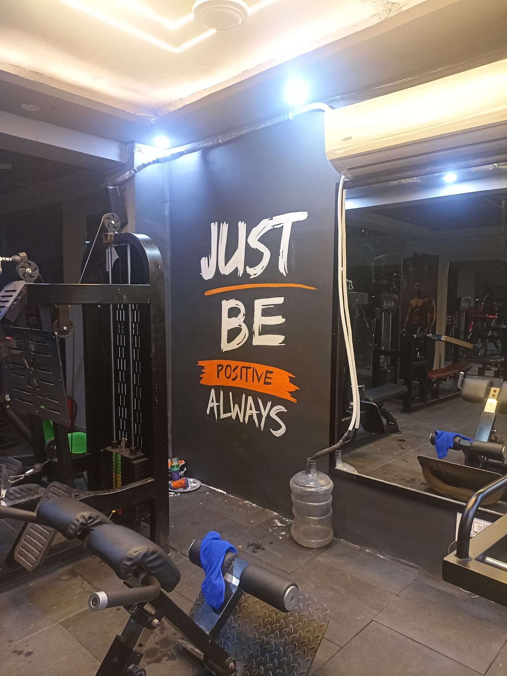 Gym wall art in south Delhi