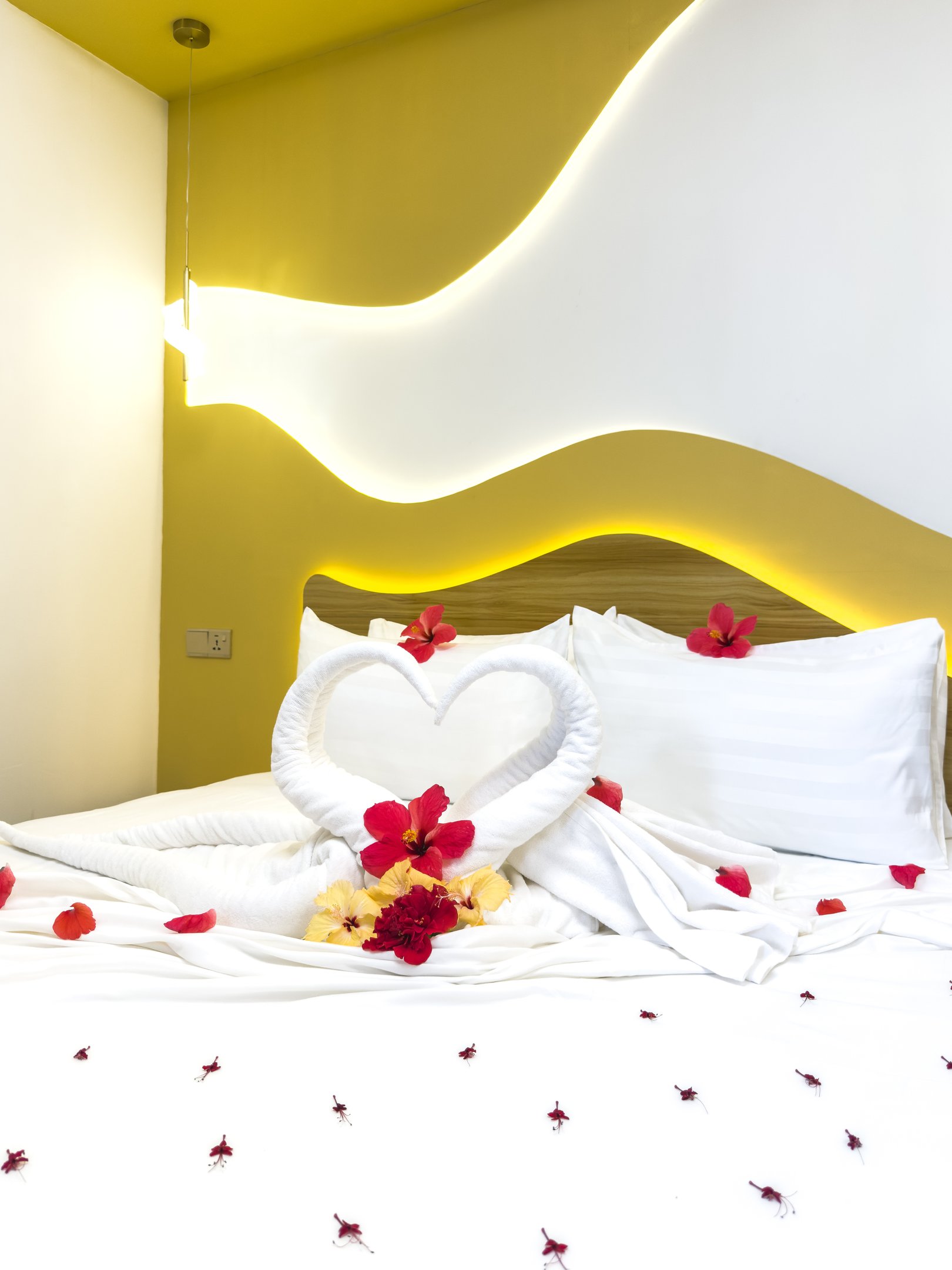 Honey moon bed decoration in deluxe room