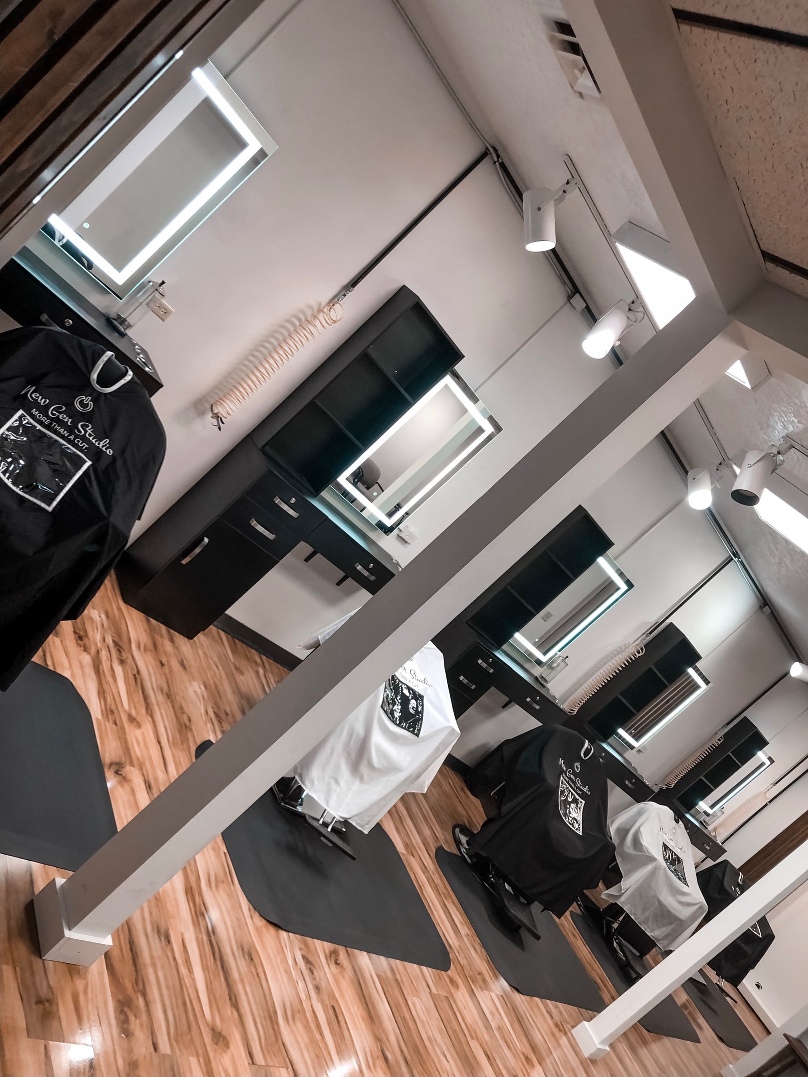 Salon Booth Rental vs. Commission: Why New Gen Studio Is the Best Choice for Stylists