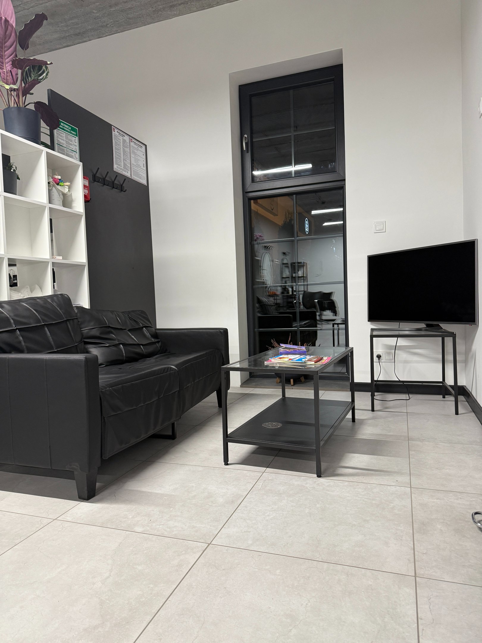 Salon fryzjerski Lusówko ISS Studio wnętrze