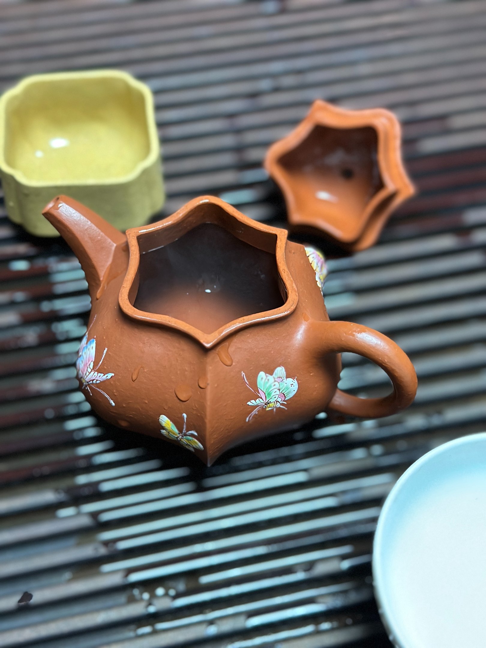 clay painting on the pot