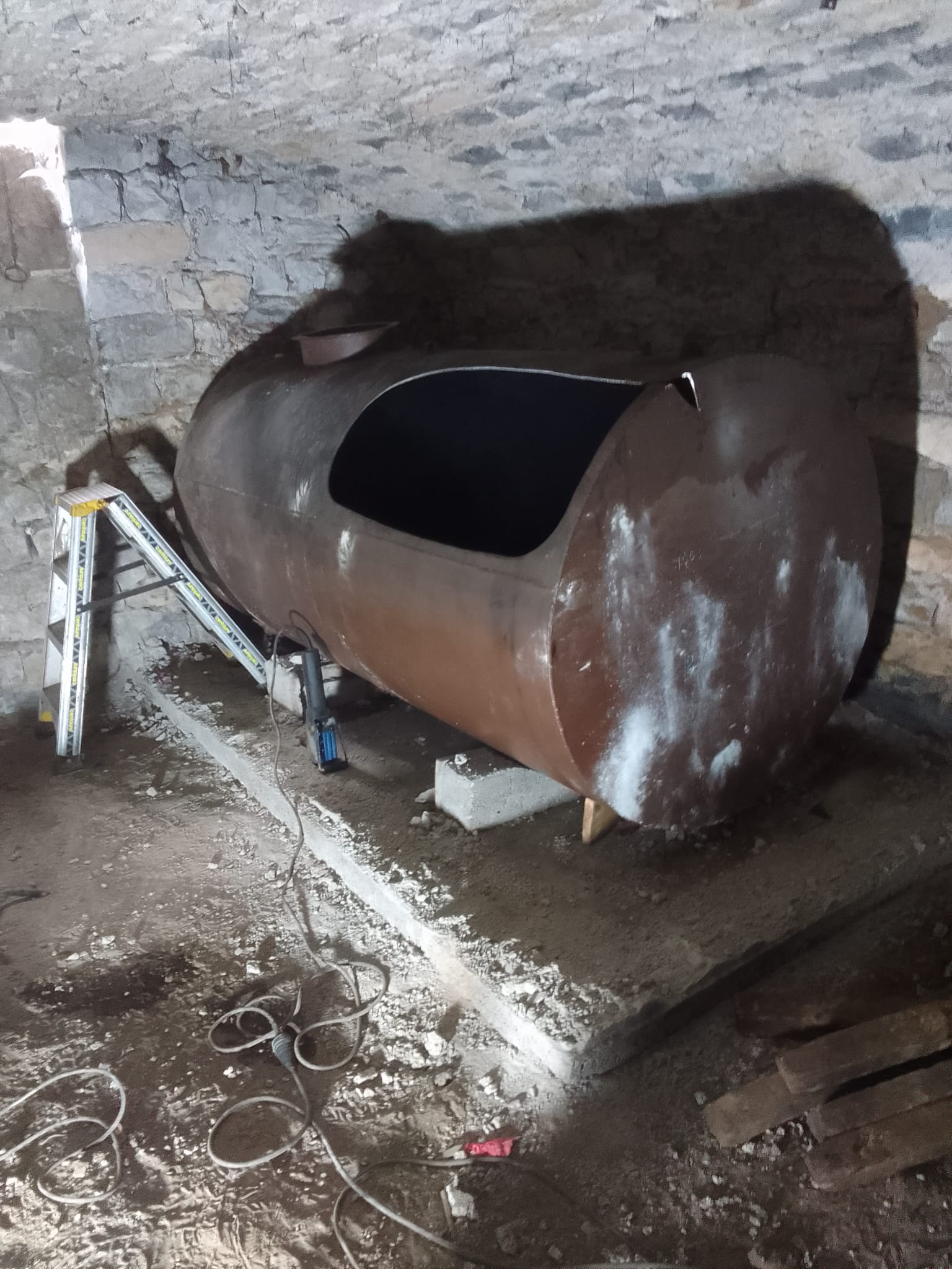 découpe cuve à fioul