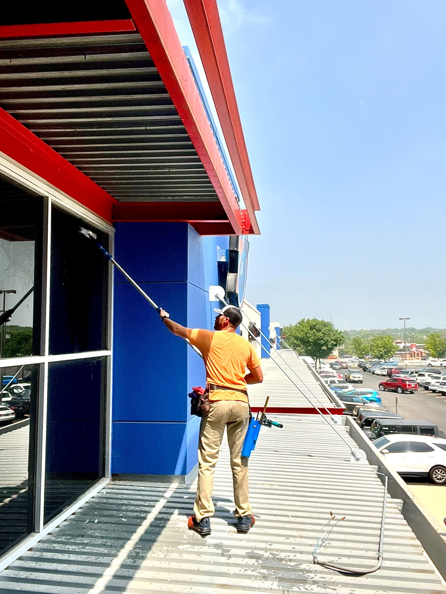 Commercial window cleaning in Boerne TX by Elegant Restorations