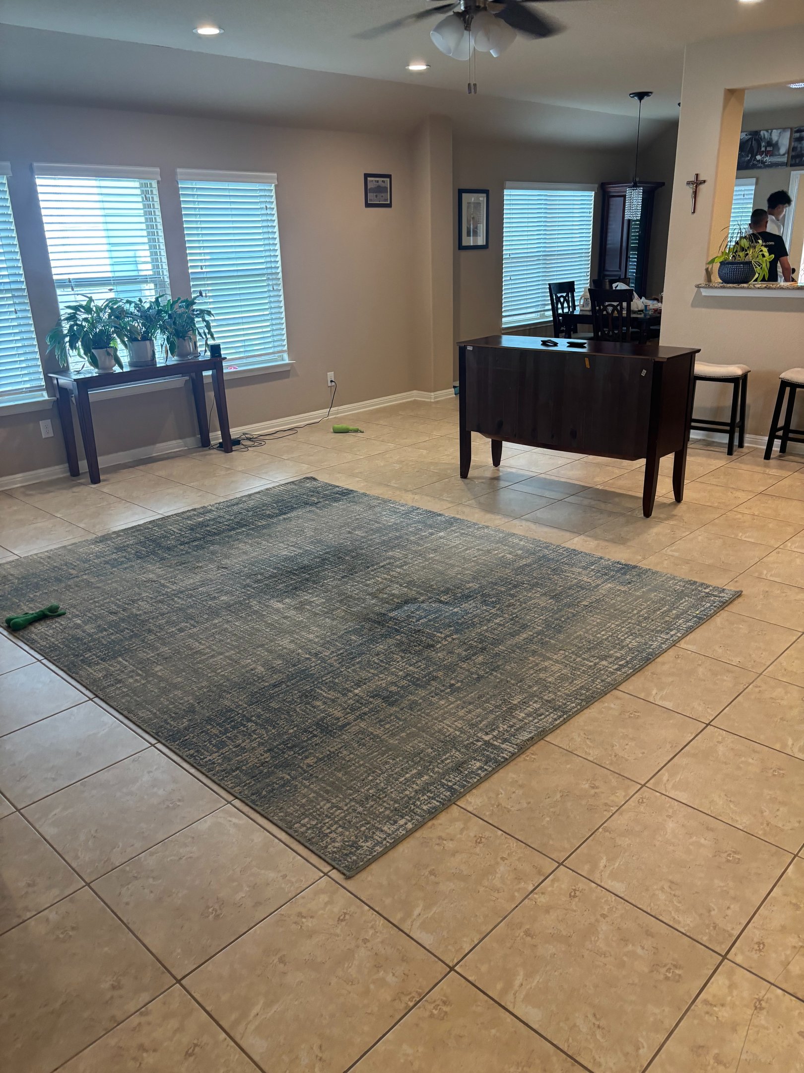 Living room Clear Of Old Furniture After Razorbill Junk Removal