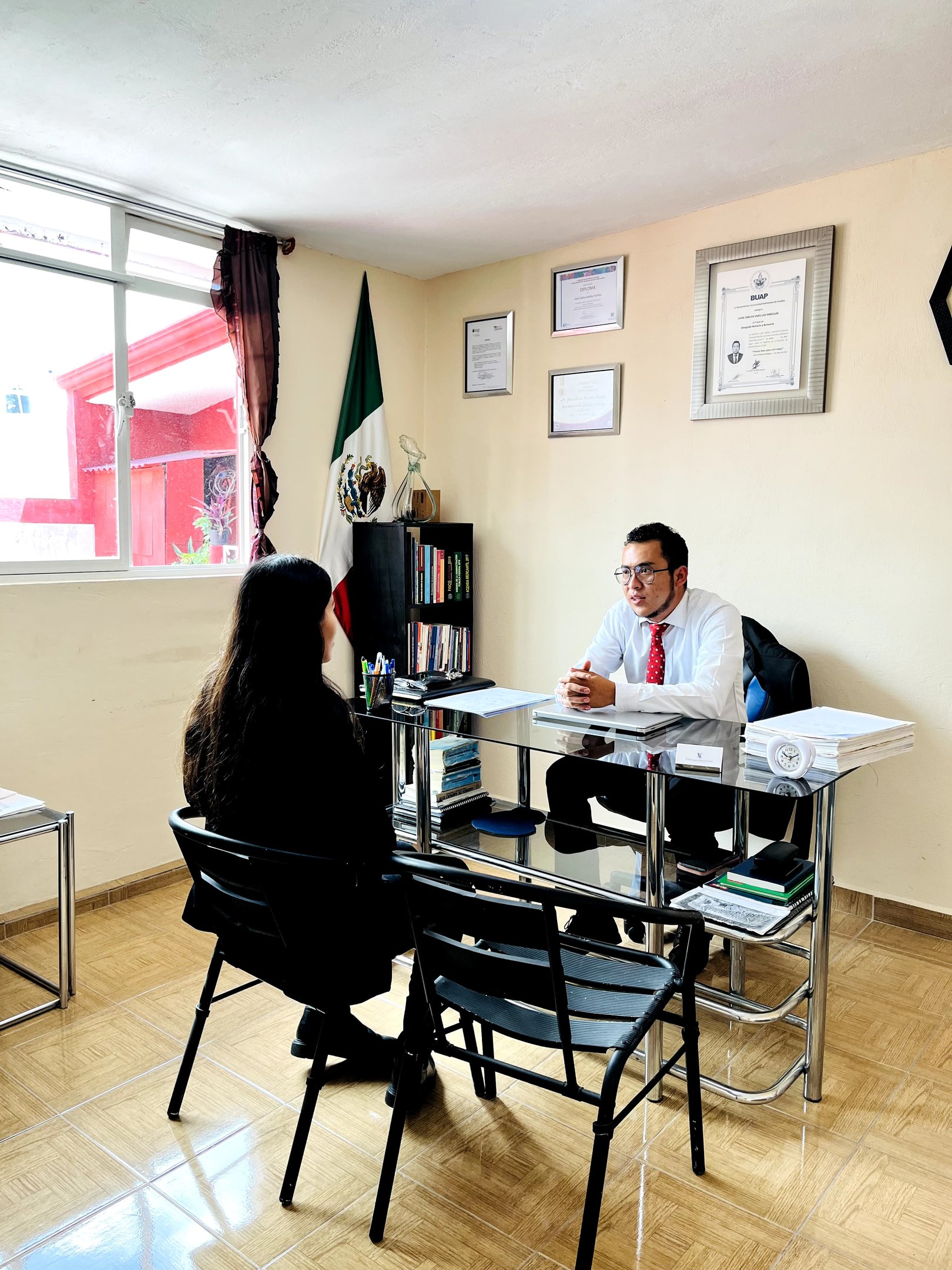 la primer Asesoría Jurídica gratuita, Abogados en puebla