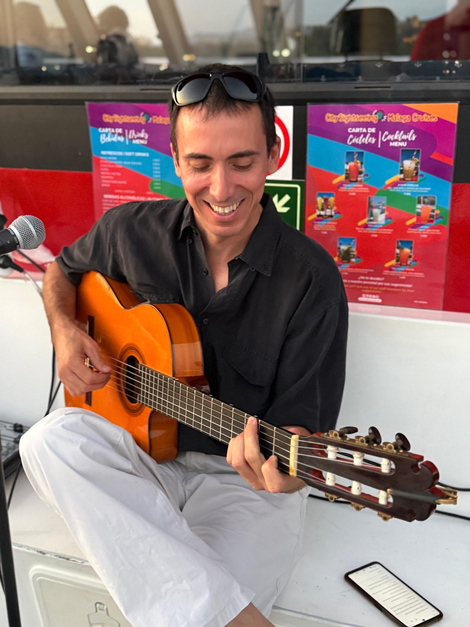 Paco Lomeña en el barco de City Sightseeing Málaga