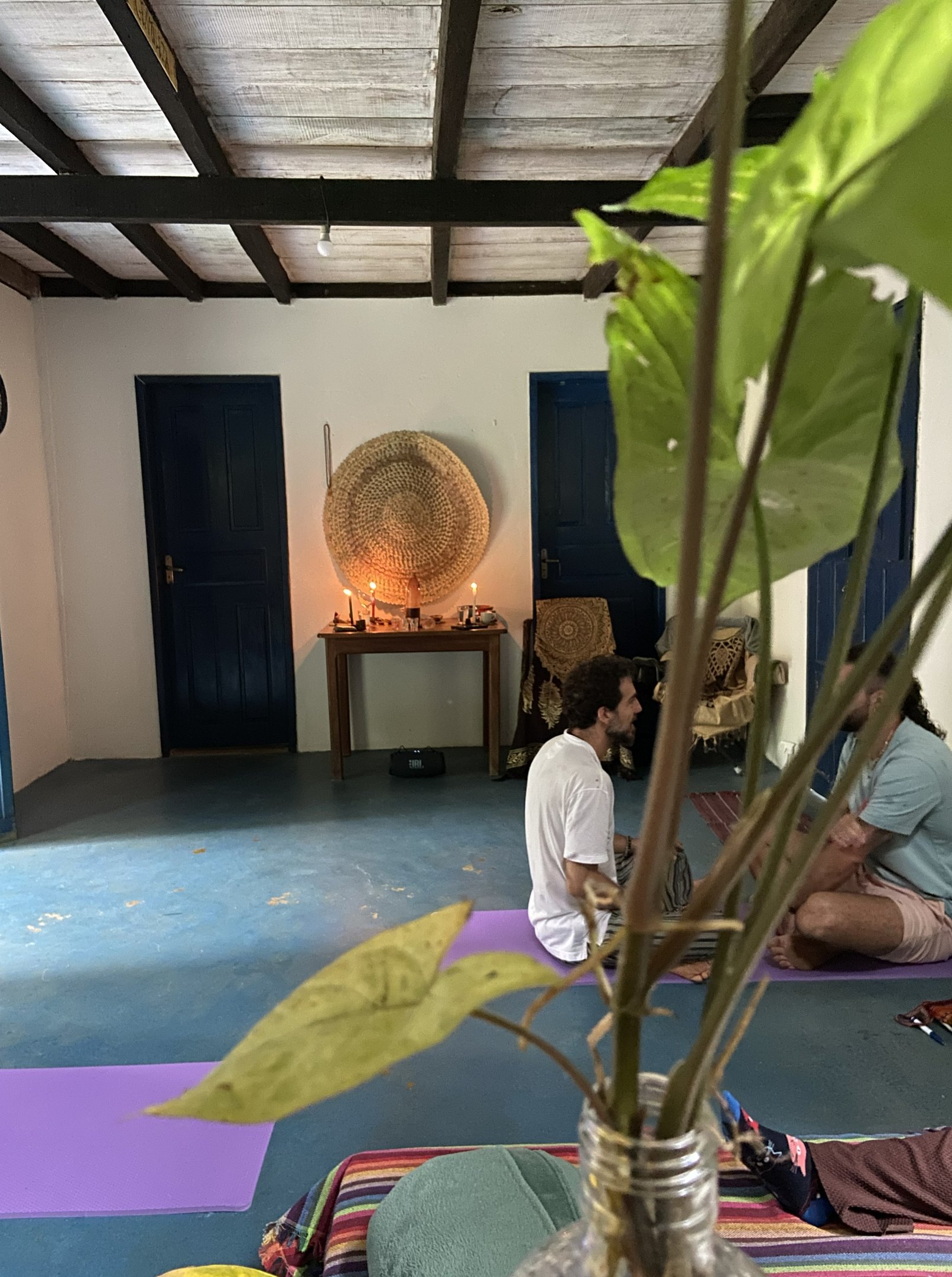 Momento de sopro de rapé 