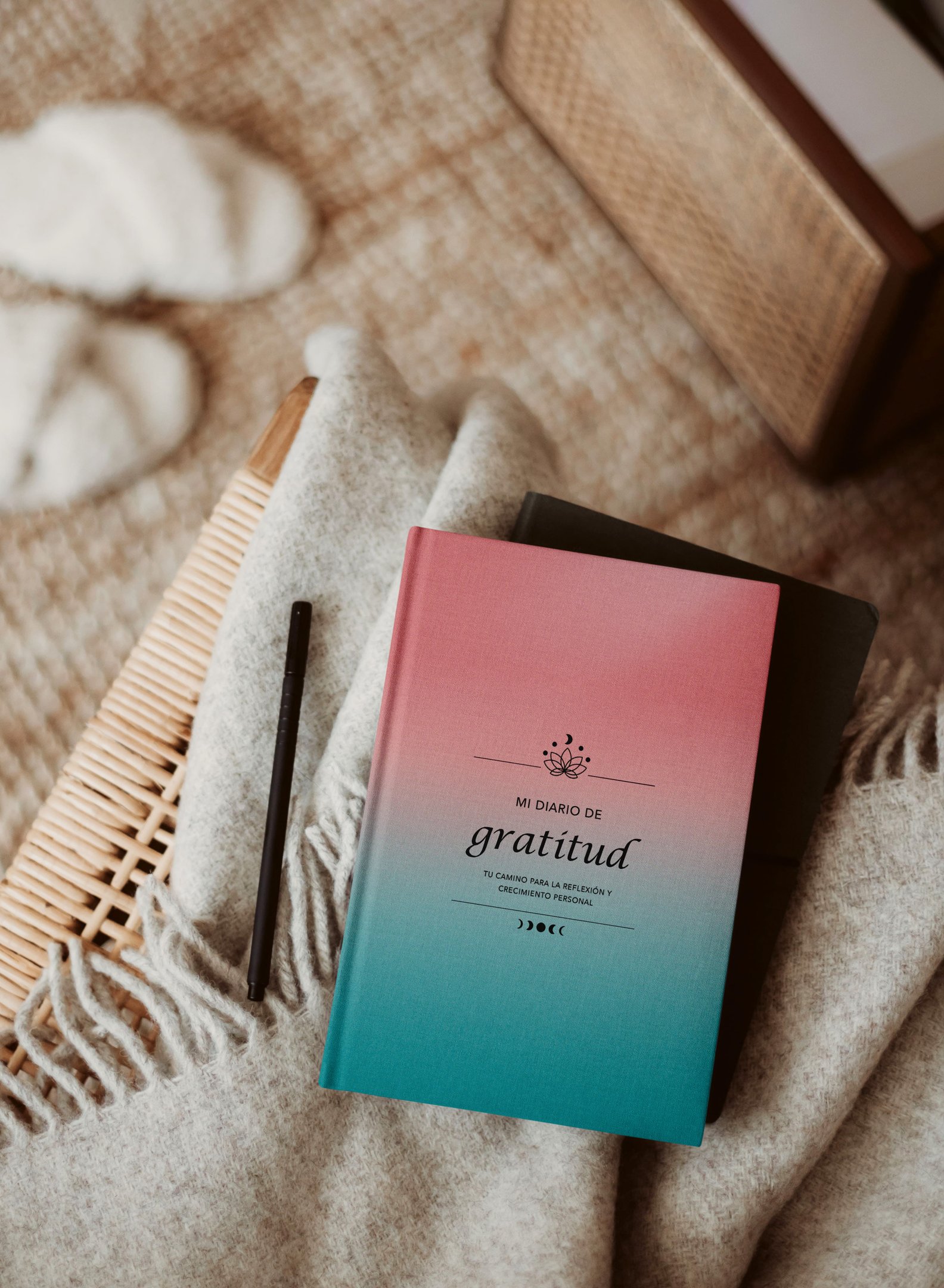 Nuestros diarios de gratitud, cursos y meditaciones están diseñados para acompañarte en un proceso de transformación real, pr