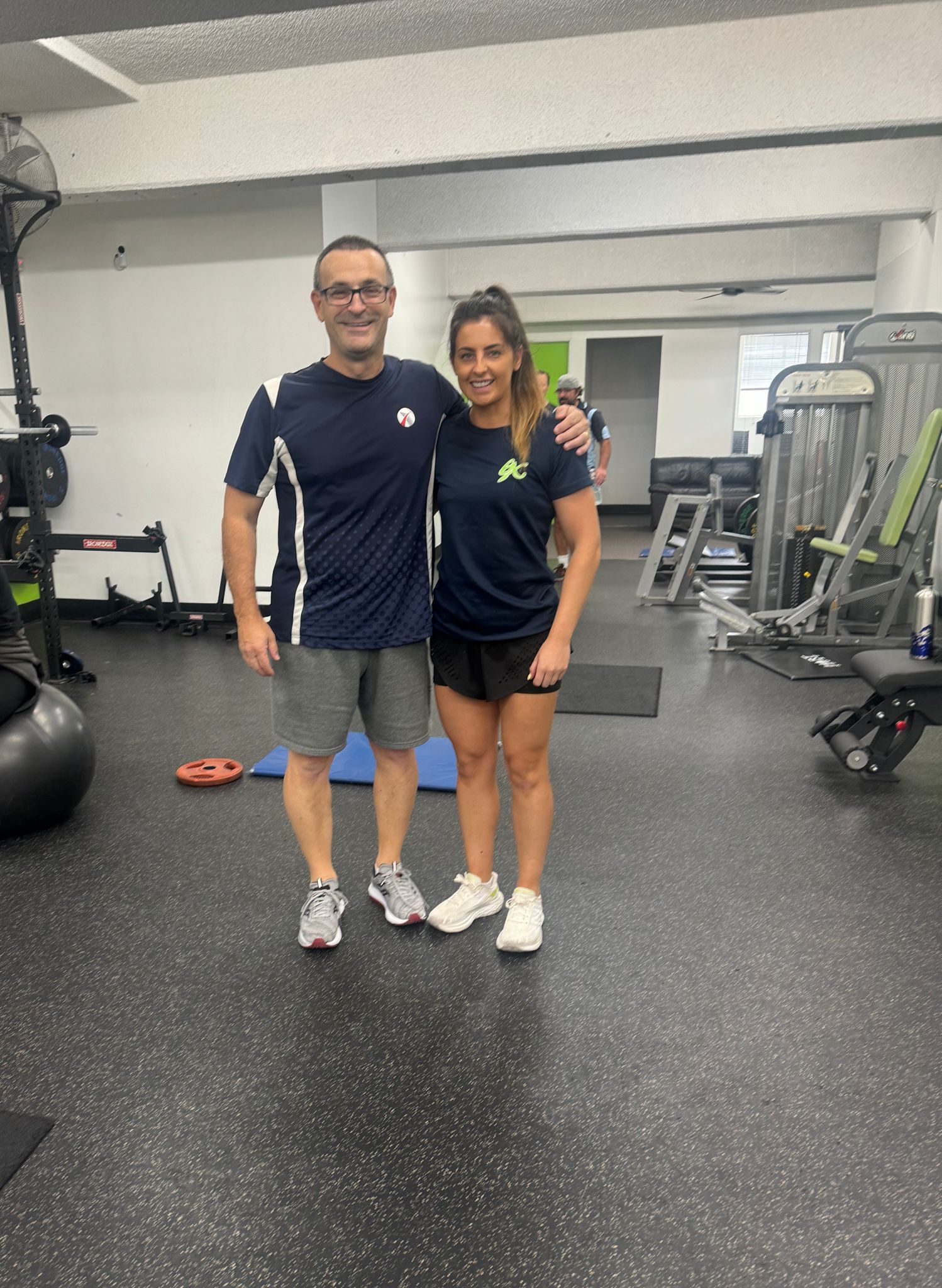 happy member with personal trainer at 6X Training in Maroubra