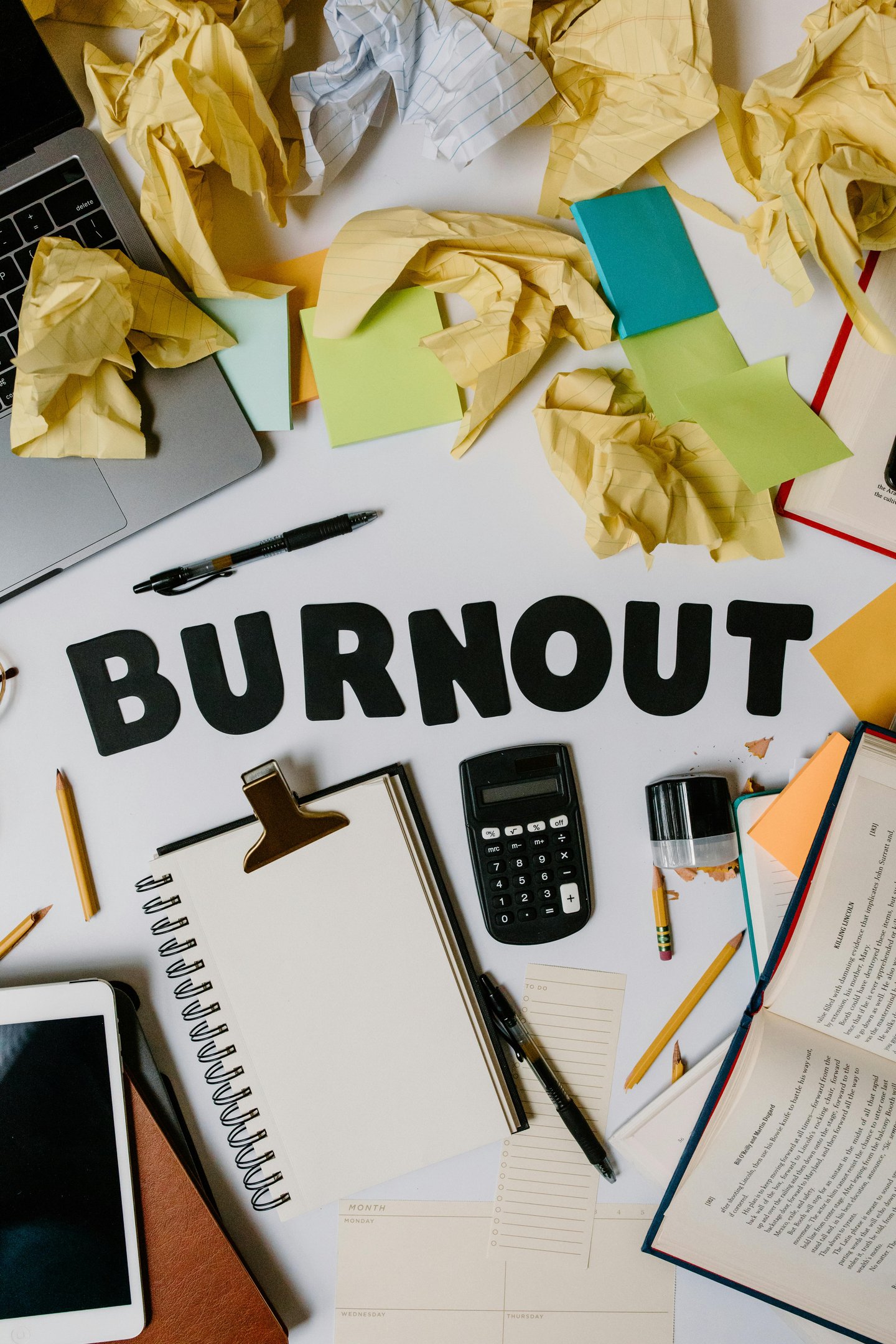 Alerta de burnout e sobrecarga emocional
