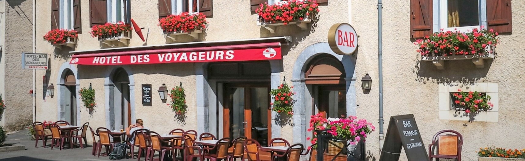 L'Hôtel-Restaurant Les Voyageurs vous accueille à Urdos en Vallée d'Aspe dans les Pyrénées.