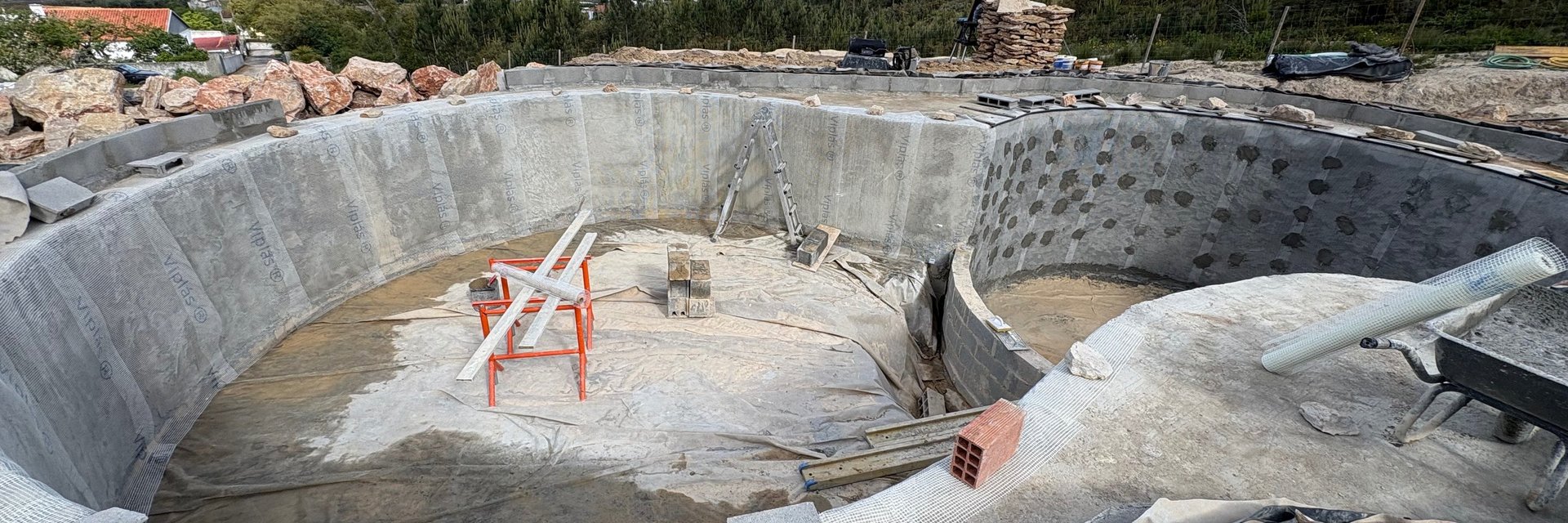 Natural swimming pool planning — site, design and ecology