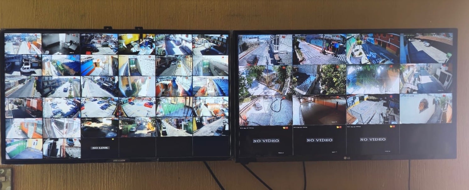 Pantallas para CCVT mostrando la imagen de las cámaras de vigilancia