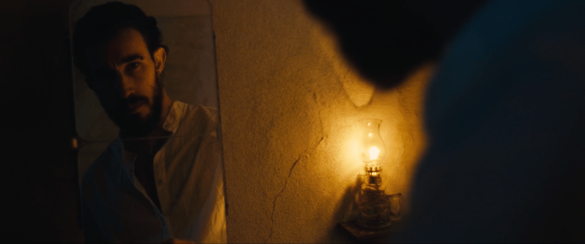 Lorenzo Neri in una scena del film western "Il Vagabondo".