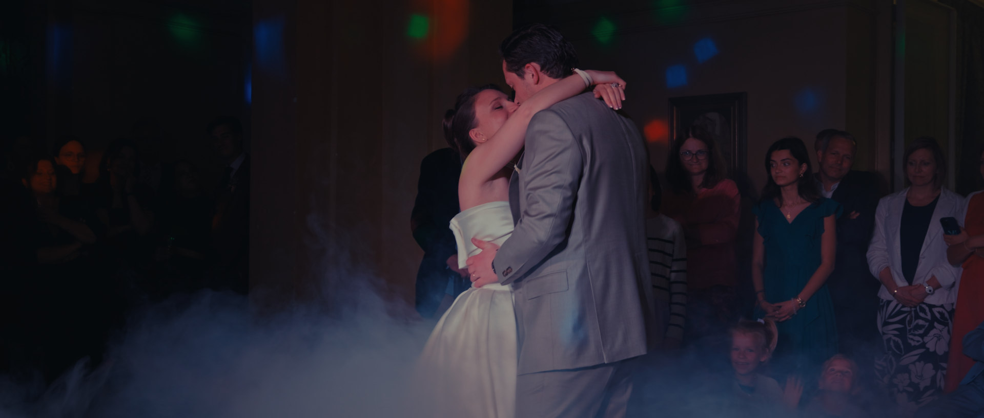 Mariés en train de danser