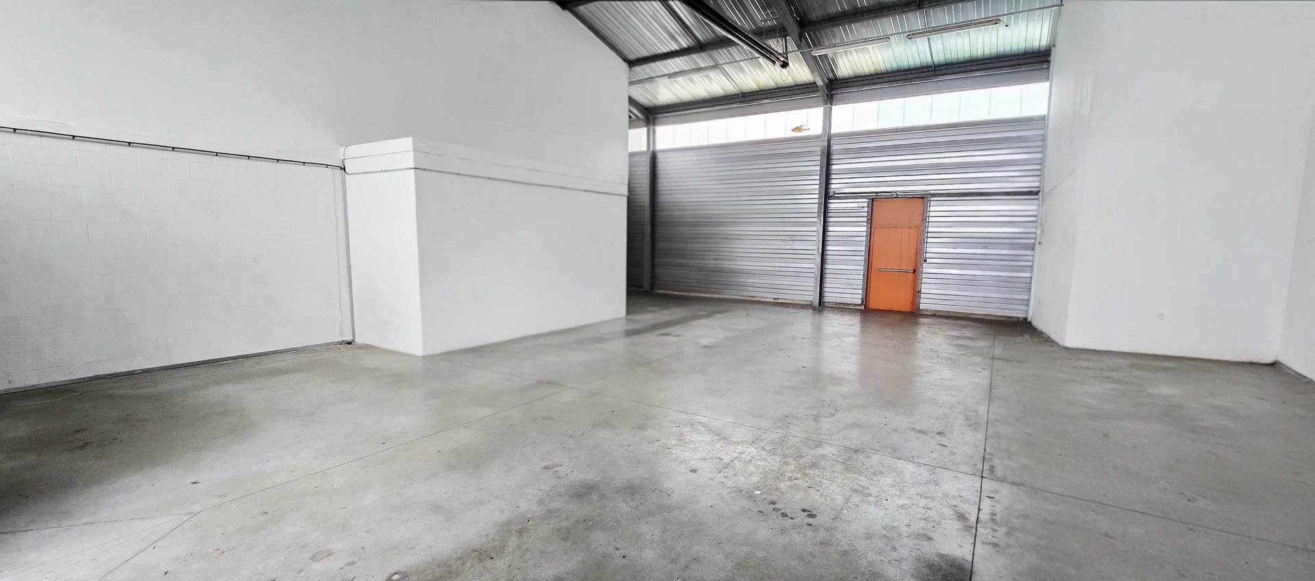 photo,qui,montre,espace,de,stockage,et,garde,meuble,de,la,société