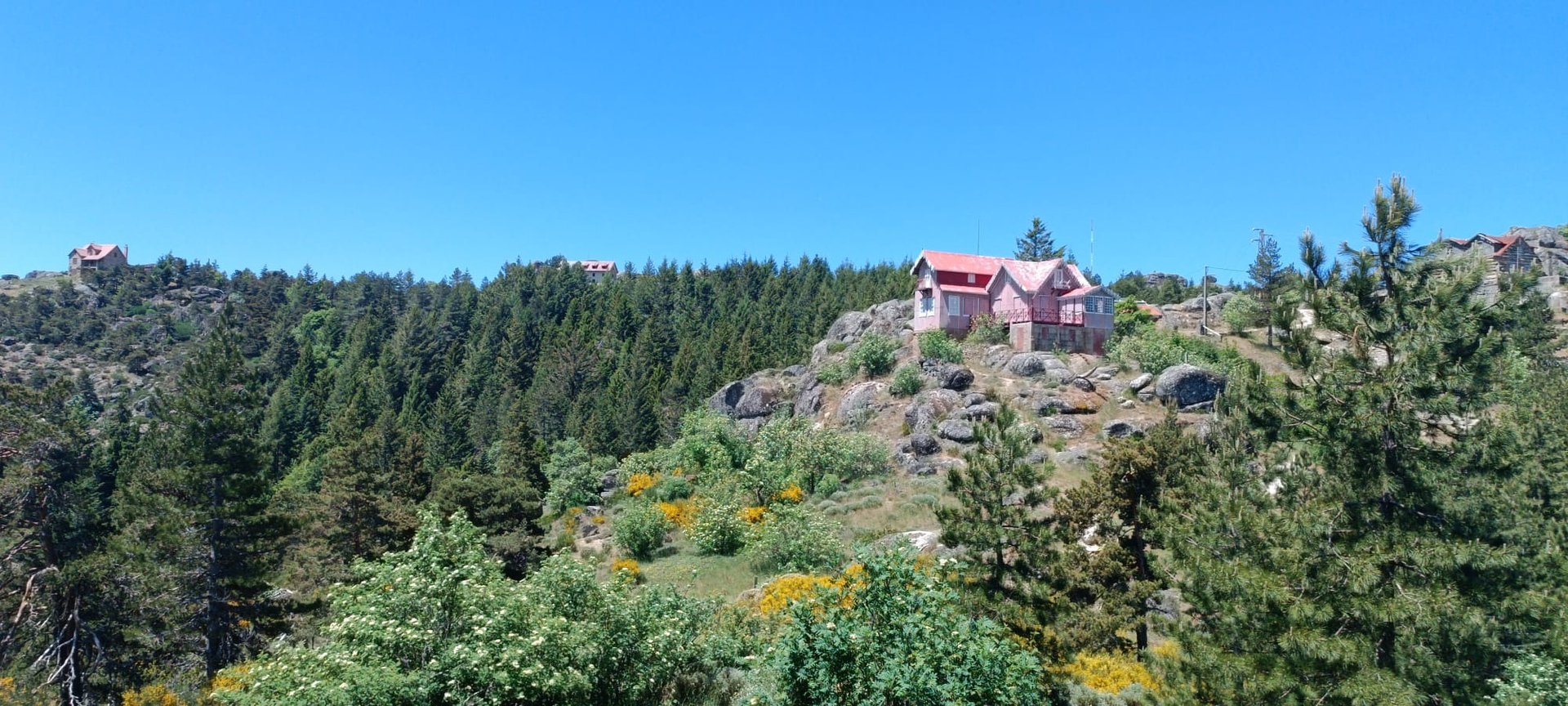 accomodation place to stay booking tips portugal serra da estrela