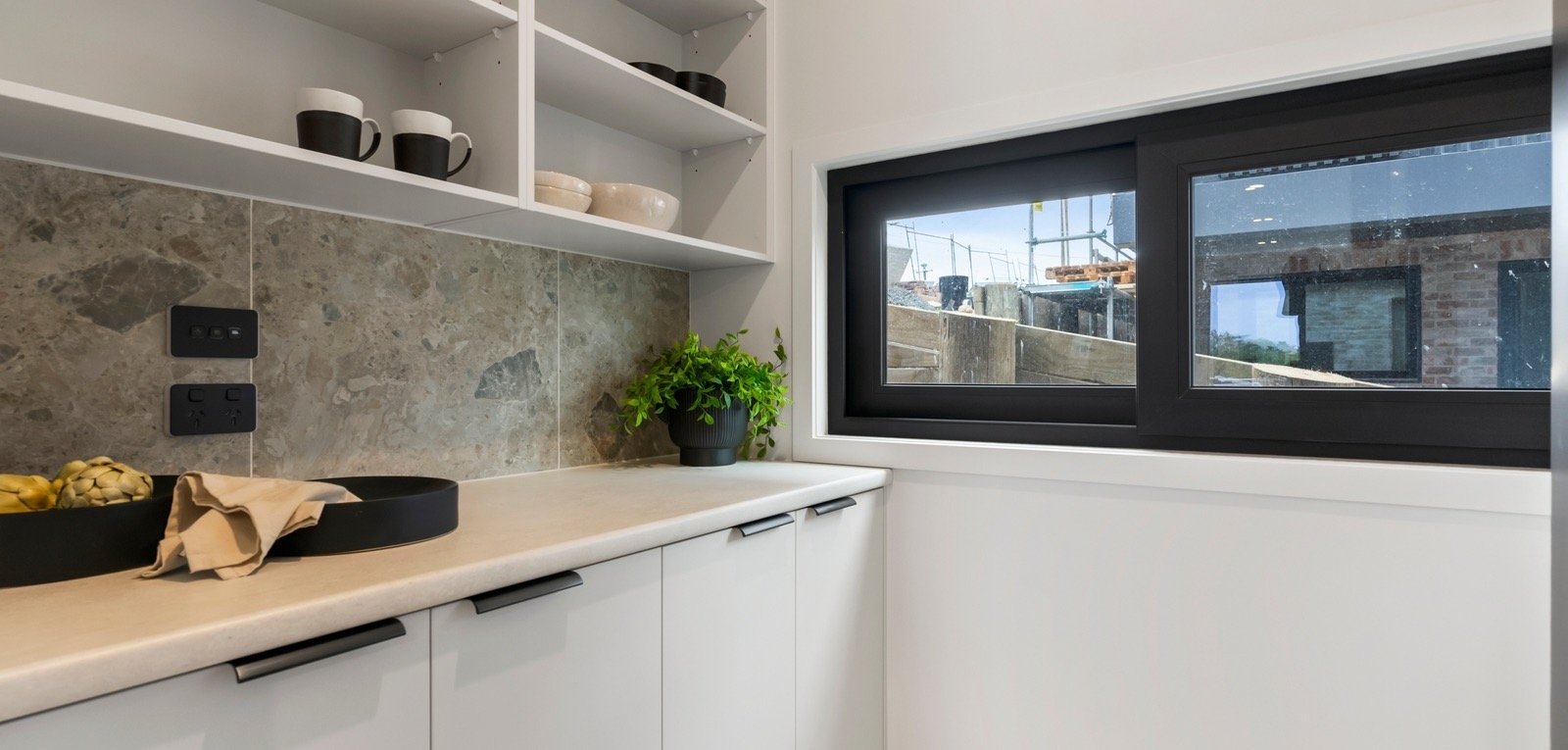 Scullery Browns Bay townhouse - Highend Homes