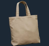 Contoh tas tote bag ramah lingkungan yang dibuat dari bahan kanvas katun natural SIGNIFO.