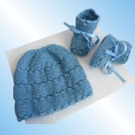 Bonnet_bébé_Chaussons_NAISSANCE_laine_BLEU_CLAIR_CALINOU_rayé_astrakan_tricote_main__bb__tricot_bebe