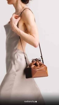 POUCH BAG