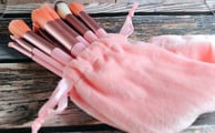 Lot de 13 pinceaux de maquillages dans son sac en flanelle