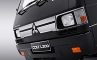 Grill Depan L300