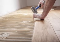 travaux de rénovation avec ponçage de parquet ancien
