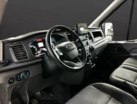 Ford Transit Carrozado Con Trampilla 