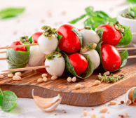 Mozzarella com Tomate-Cereja e Pesto