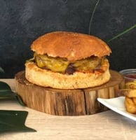 Burger Harlem steak 150g français, sauce relish, - Restaurant l'annexe Mauguio
