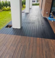 poseterrasse et carrelage effet bois sur Paris 18