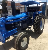 TRACTOR NEW HOLLAND 7610