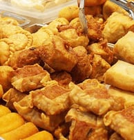 Untuk Hasil yang renyah dapat gunakan Minyak Goreng dari Kami