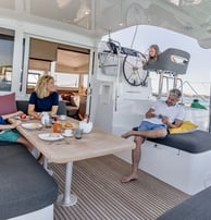 alquiler-barco-cadiz-familia-disfruta-paseo-el-puerto-de-santa-maria