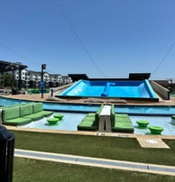 a flow rider wave maker
